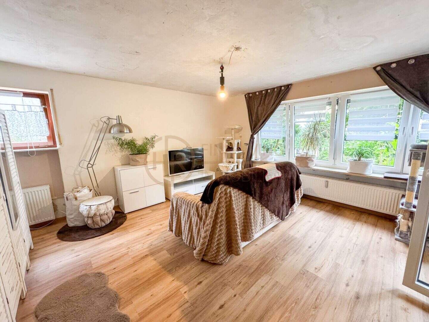 wohn- / schlafzimmer