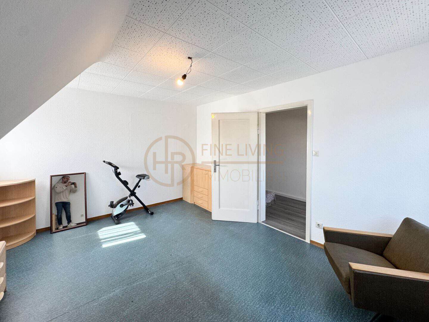 Schlafzimmer 1.OG Bild3