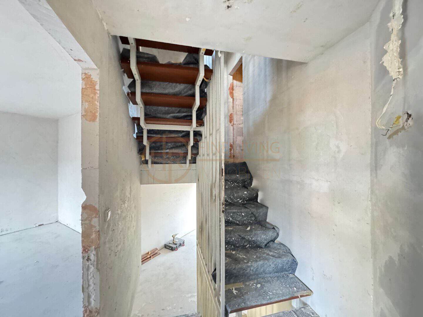 Auf- Abgang Schlafzimmer Kinderzimmer 1. OG