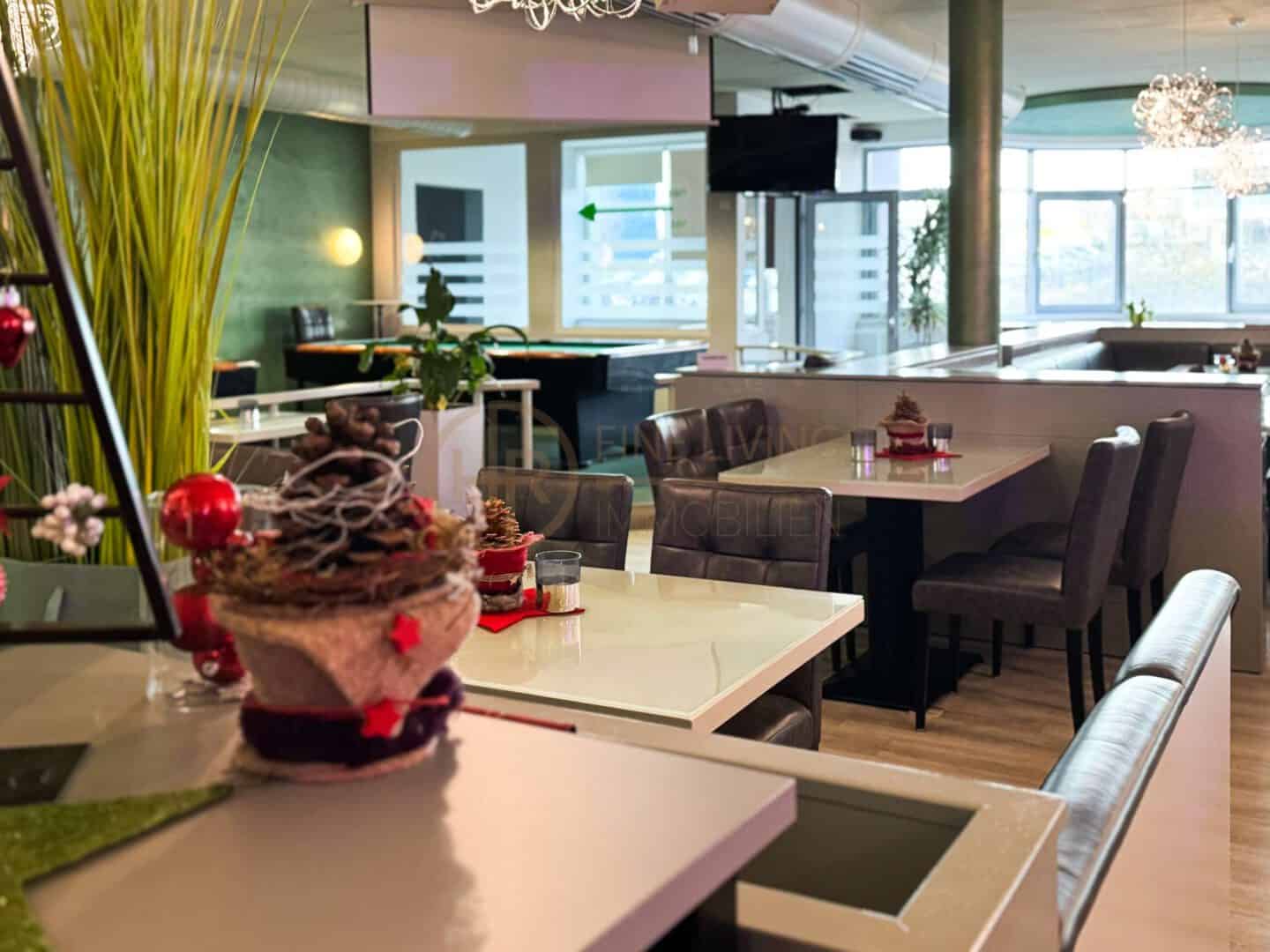 Restaurant im EG
