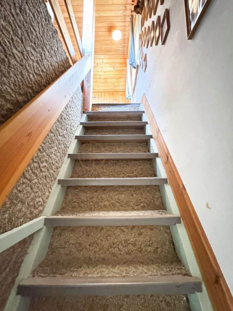 Treppen ins DG